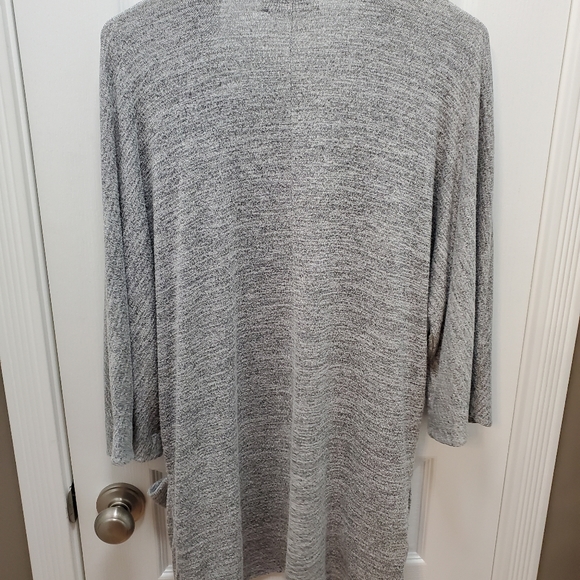 Aritzia Wilfred Free Zlata Sweater in Heather Gray size small - Picture 6 of 8